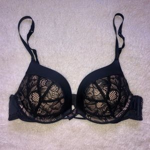 VS Sexy Cream+Black Lace Bombshell Bra
